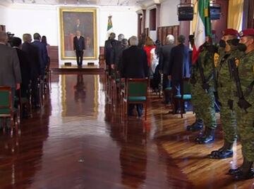 Una presencia y una ausencia en el informe de AMLO