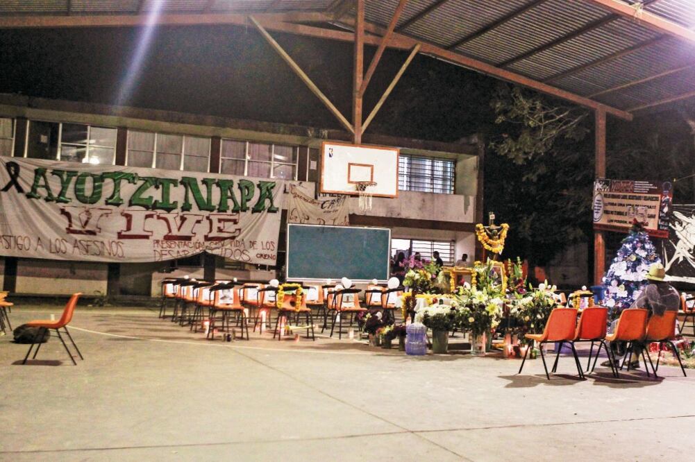 La CNDH indica que sigue sin determinarse el paradero de los estudiantes, “prioridad y objetivo de la investigación” (ARCHIVO EL UNIVERSAL)