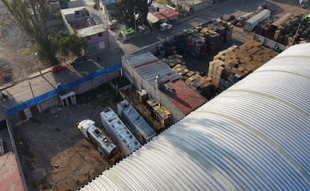 Hallan 100 mil litros de presunto huachicol en predio del Edomex; aseguran contenedores en operativo de seguridad