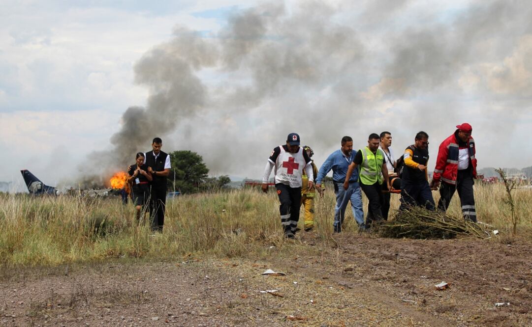 The Mexico City-bound jet smashed into scrubland near the runway shortly after take-off from the city of Durango during what passengers described as strong winds, hail, and rain - Photo: File photo/Red Cross Durango 