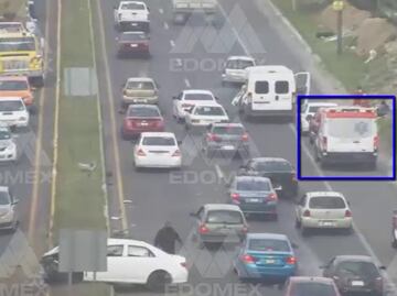 Video. Conductor da un "cerrón" y genera choque múltiple en calzada Pacífico de Zinacantepec