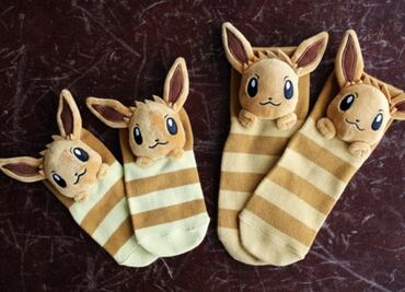 Lanzan calcetines de Pokémon y se vuelve viral