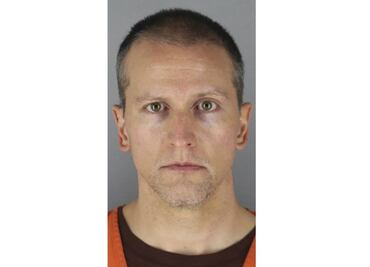 Liberan bajo fianza de 1 mdd a policía acusado de muerte de George Floyd