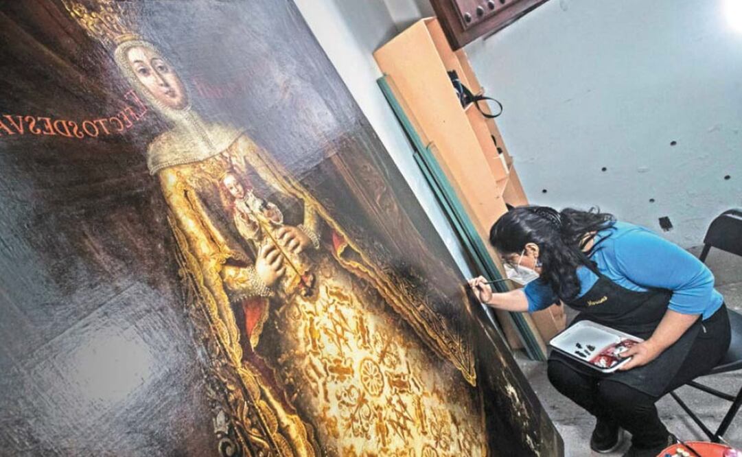 Después de la limpieza de la pintura Nuestra Señora de la Caridad, que siempre había sido catalogada como de “autor desconocido”, se encontraron restos de una firma. Fotos: Germán Espinosa. EL UNIVERSAL