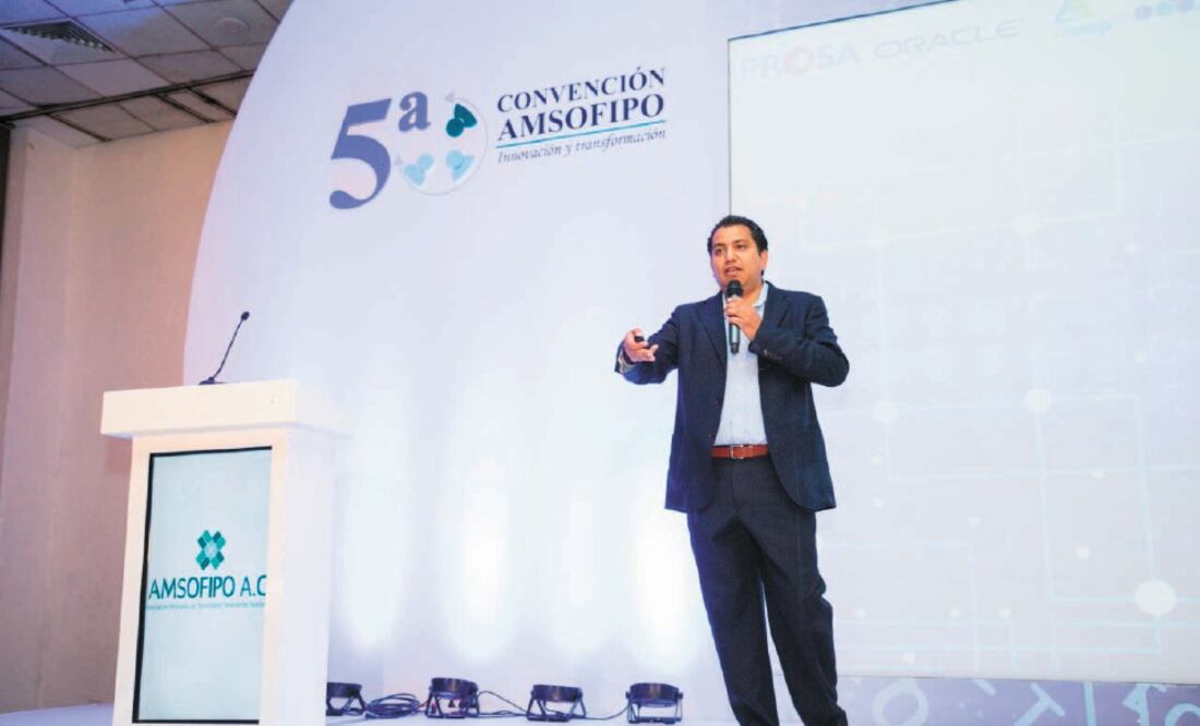 Othón Moreno presentó la plataforma CoDi durante la convención de la Asociación Mexicana de Sociedades Financieras Populares. Foto: ANTONIO HERNÁNDEZ. EL UNIVERSAL