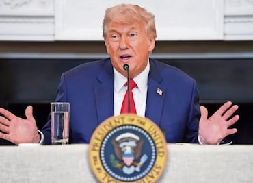 Desfile militar sigue en pie "llueva o haga sol", asegura Trump; organizaciones convocan a protestas contra el mandatario de EU