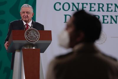 AMLO anuncia que podría presentar iniciativa para evitar que se reserve información 