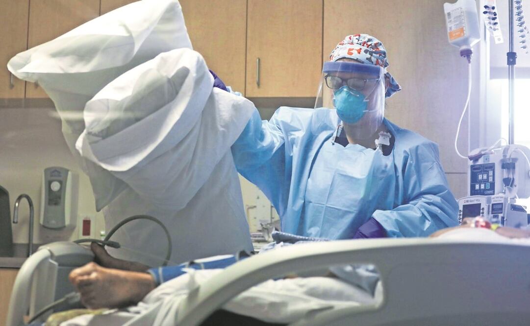 Los altos costos en los tratamientos médicos derivan también en un encarecimiento de las primas de seguros, considera la consultora WTW. Foto: Archivo / EL UNIVERSAL