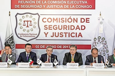 Osorio: si prensa calla, democracia retrocede