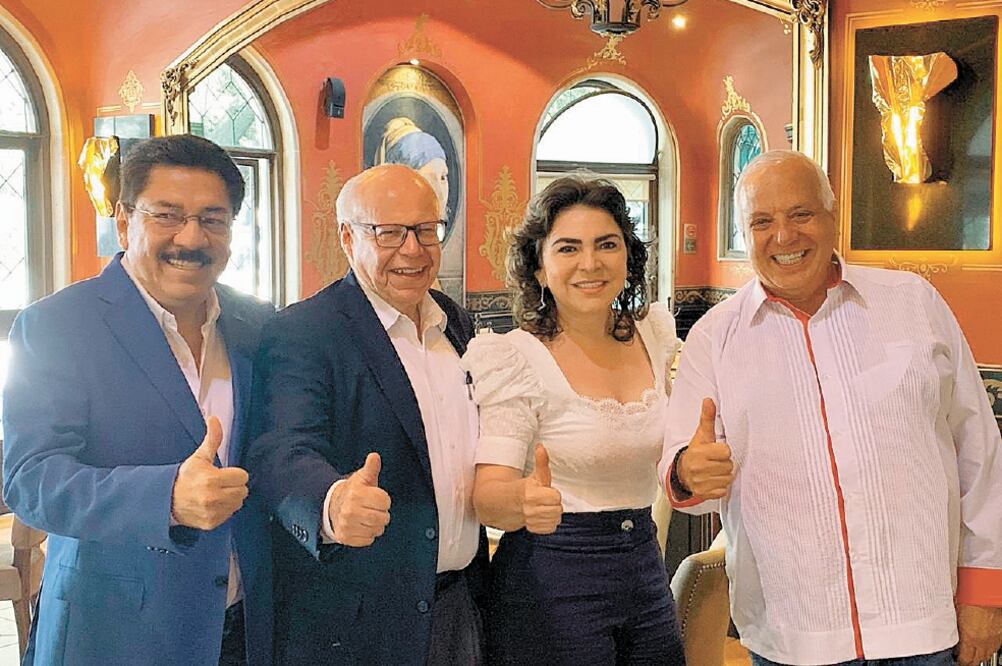 Los candidatos a la presidencia del PRI Ulises Ruiz, José Narro, Ivonne Ortega y Ramón Martell, ayer en la reunión. Foto: CORTESÍA