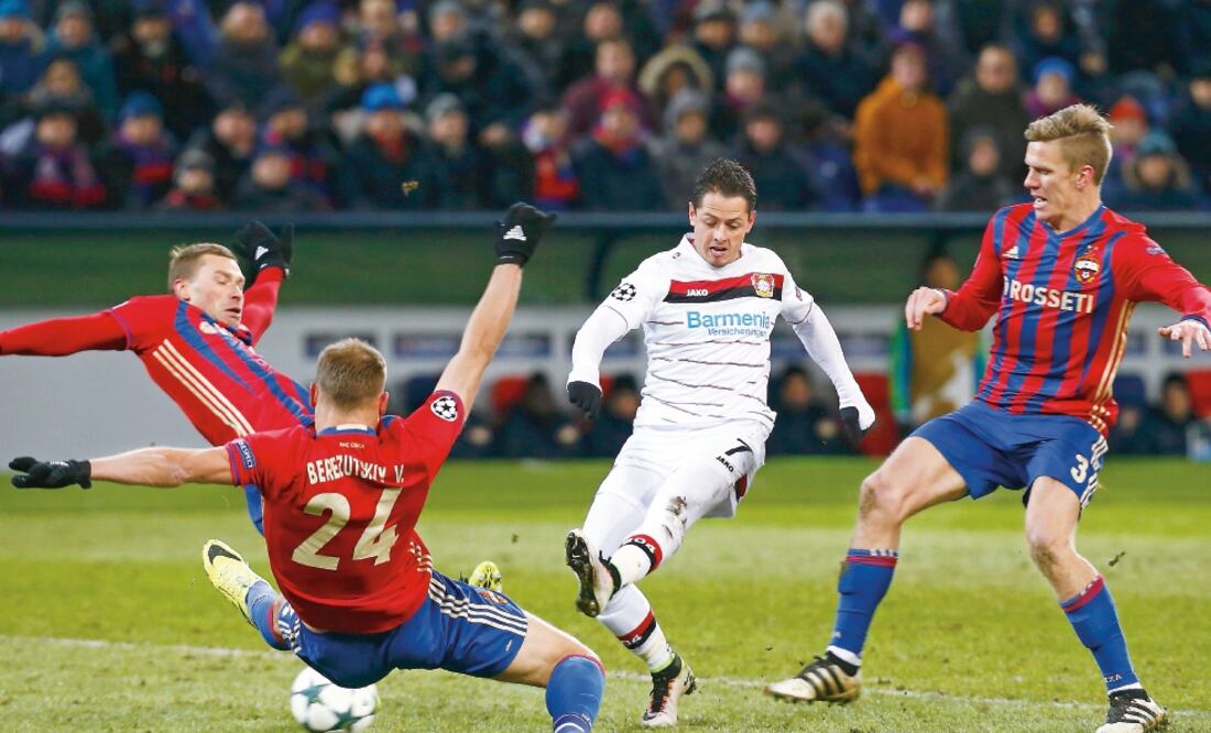 Javier Hernández no ha tenido buena puntería frente a la portería rival en los últimos meses. (ARCHIVO. EL UNIVERSAL)