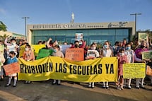 Piden reubicar escuelas y plan de evacuación en Dos Bocas 