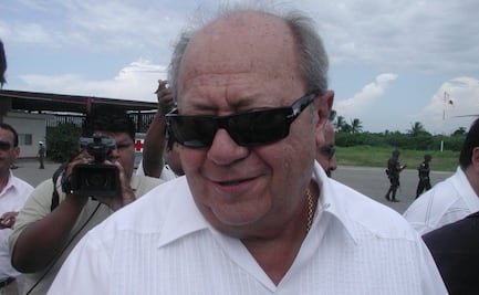 Romero Deschamps, el líder sindical que con 27 mil pesos al mes puede comprar Ferraris