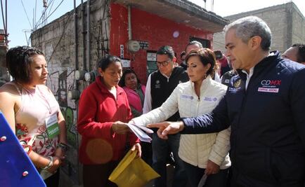 Entregan apoyos del Fonden en Magdalena Contreras