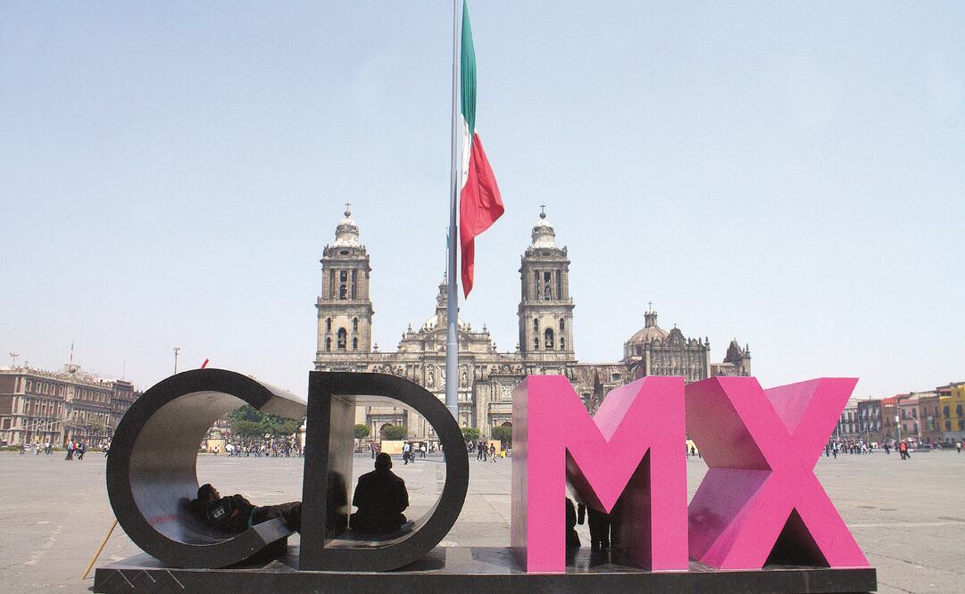 En enero de 2016 se aprobó la modificación legal con la que el extinto Distrito Federal dio paso a la Ciudad de México. (ARCHIVO EL UNIVERSAL)