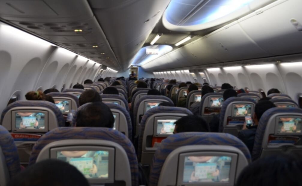 5 mentiras sobre viajar en avión que el cine nos ha contado