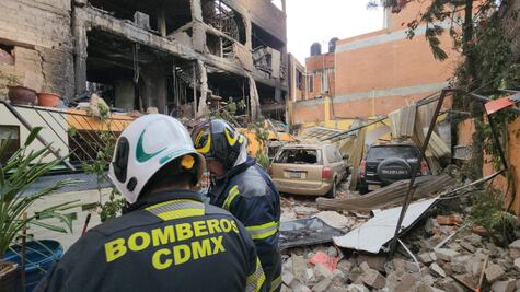 Dan de alta a dos de las 6 personas hospitalizadas tras explosión en alcaldía Coyoacán