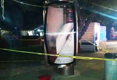 Vandalizan cuatro estructuras publicitarias en M. Hidalgo