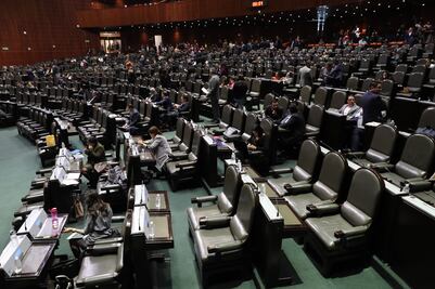 Desechan punto de acuerdo para que AMLO transparente cancelación del NAIM