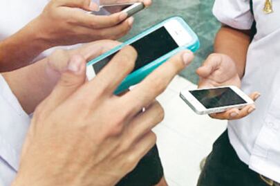 Ahora niños de primaria pasan el “pack”