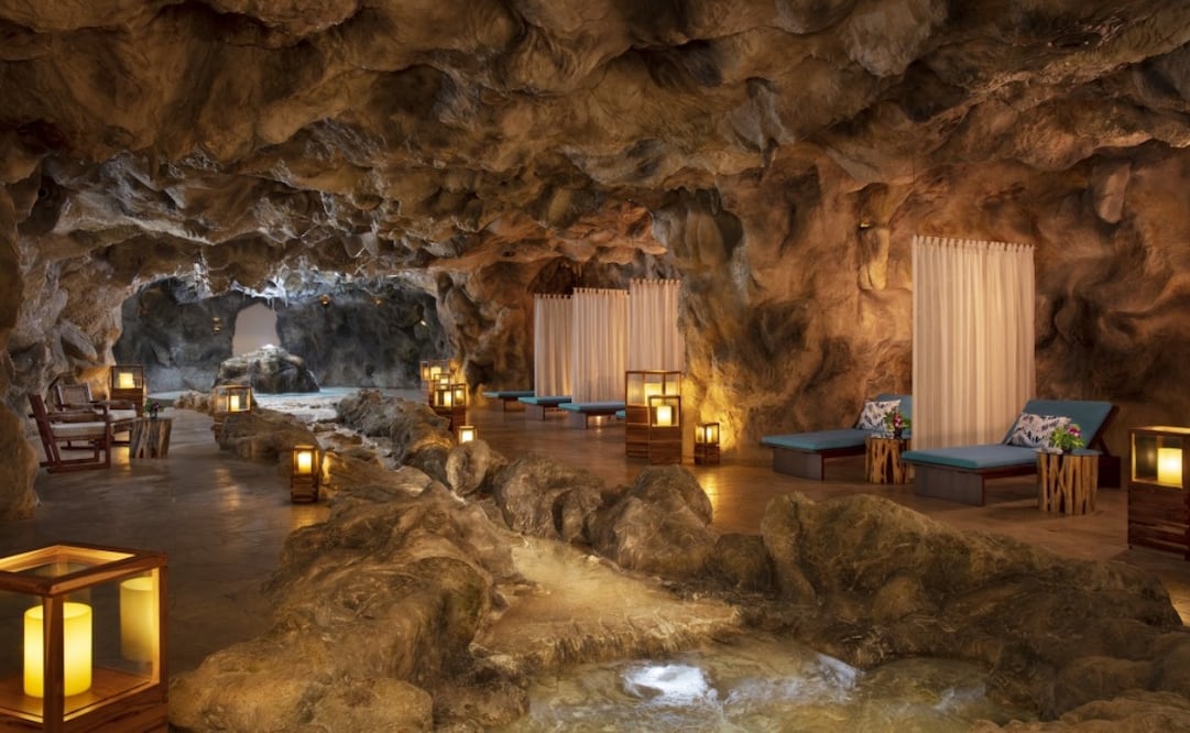 Así se ve el spa del hotel Dreams Natura, que imita la estructura y atmósfera de un cenote cerrado. Foto: Cortesía AMResorts