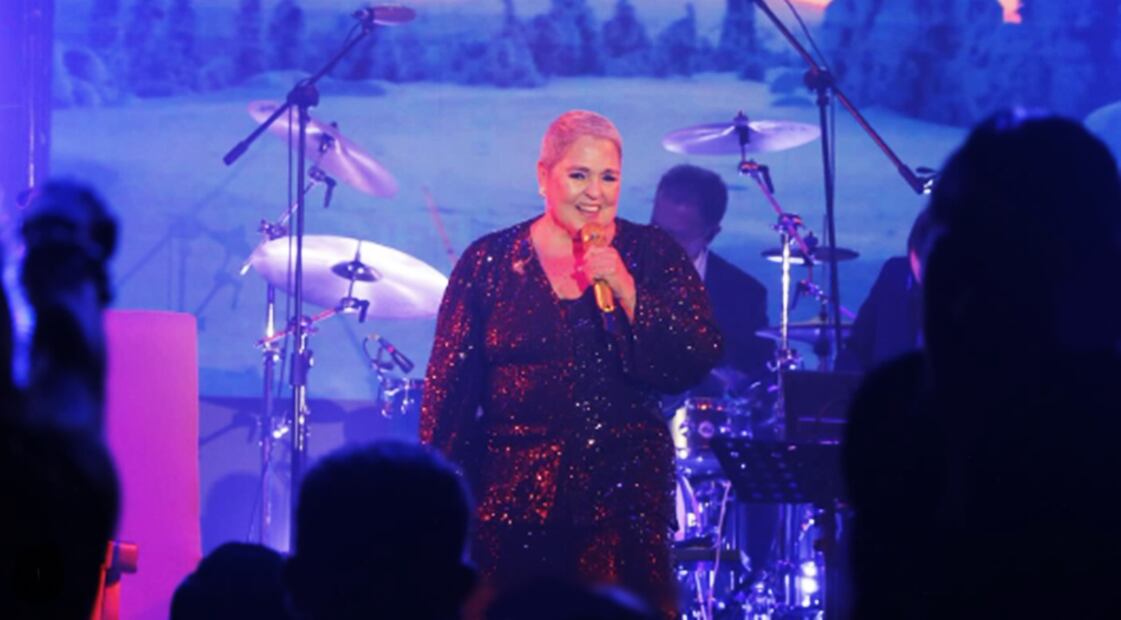 Lupita D´Alessio pospone por segunda ocasión los dos conciertos que ofrecería en La Maraka.
Foto: Instagram