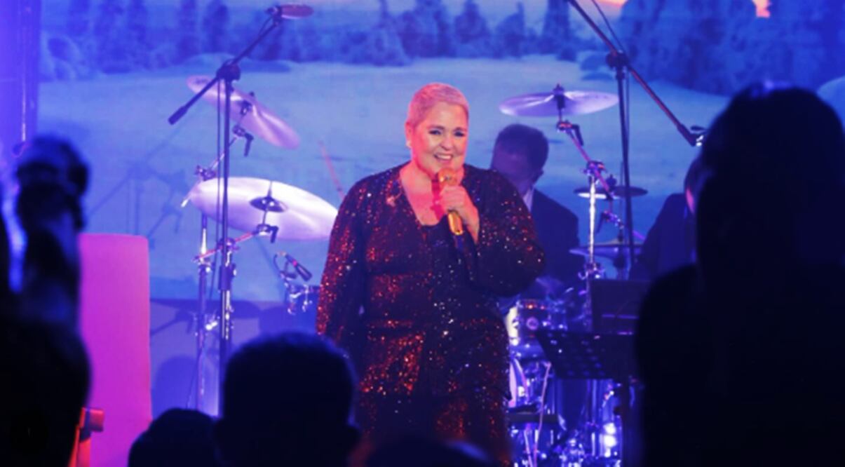 Lupita D´Alessio pospone por segunda ocasión los dos conciertos que ofrecería en La Maraka.
Foto: Instagram