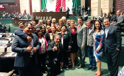 Diputados del PT presentan su propuesta de reforma educativa