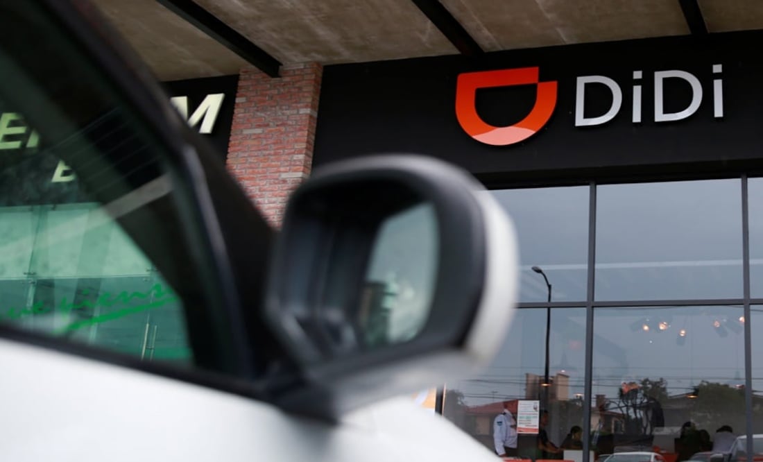 The logo of Chinese ride-hailing firm Didi Chuxing is seen at their new drivers center in Toluca, Mexico - Photo: Carlos Jasso/REUTERS