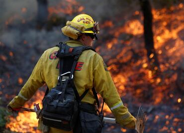 Suman 40 muertos por incendios en California