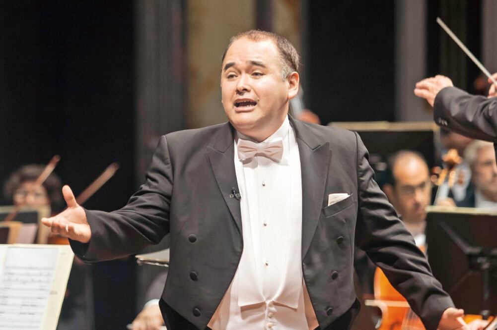 El tenor expresó su gran interés por apoyar a los jóvenes cantantes mexicanos (ARCHIVO EL UNIVERSAL)