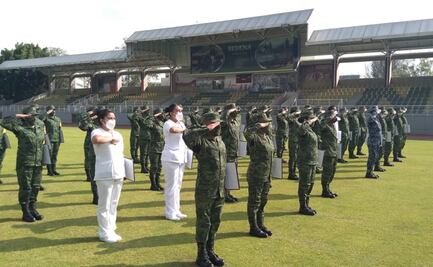 Entregan condecoraciones a 820 militares y 41 civiles por su labor durante la pandemia