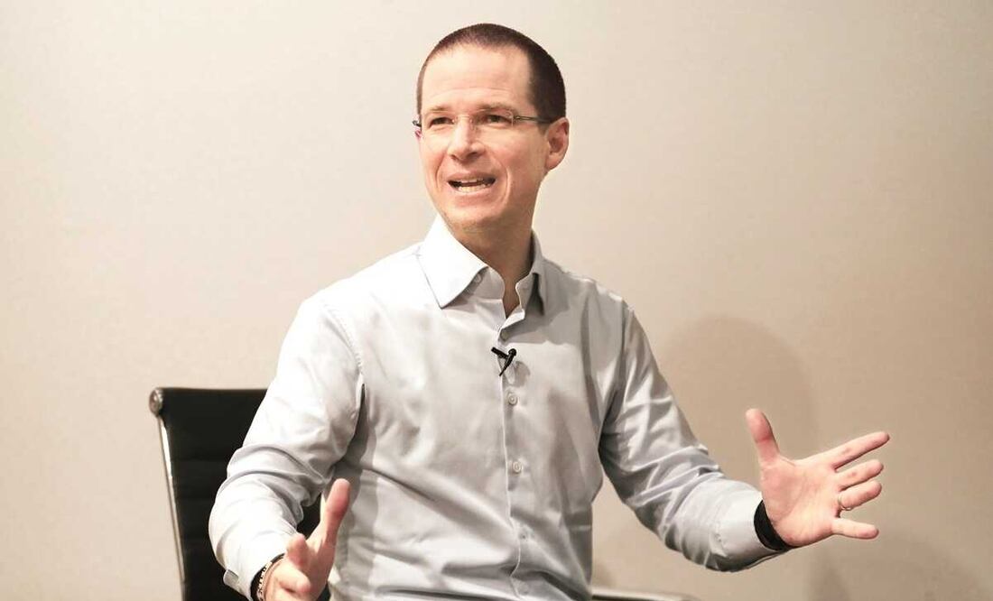 Ricardo Anaya: Le envían citatorio por delitos que suman 30 años de cárcel