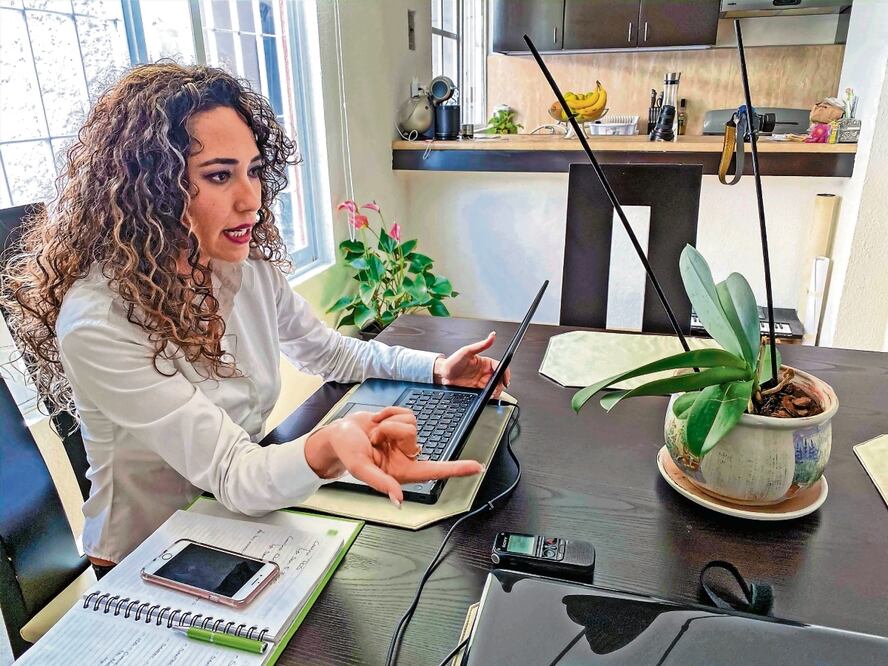 Empresas deben proveer desde computadora, hasta servicio de internet a sus trabajadores. Foto: Archivo / El Universal