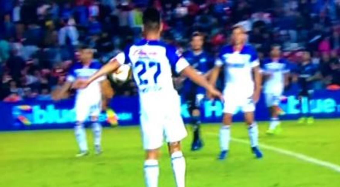 El VAR favorece a Cruz Azul