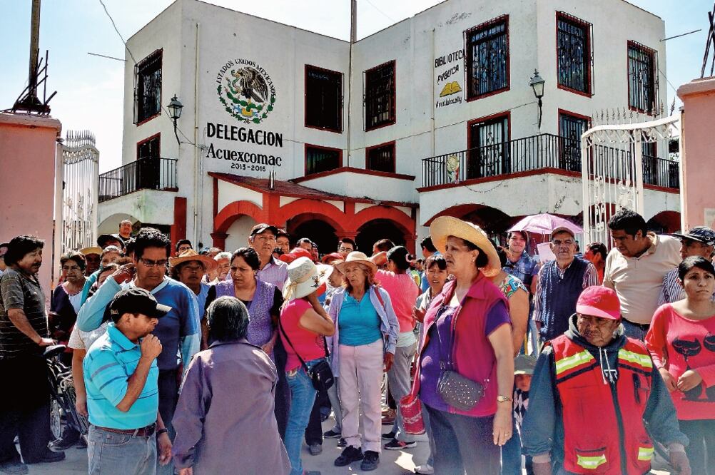 Habitantes de la delegación del pueblo de Acuexcomac denuncian que las nuevas autoridades auxiliares fueron elegidas con irregularidades. (ESPECIAL)