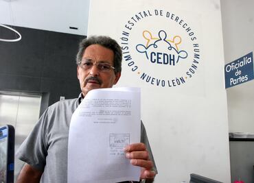 Presenta líder magisterial de NL queja por detención arbitraria