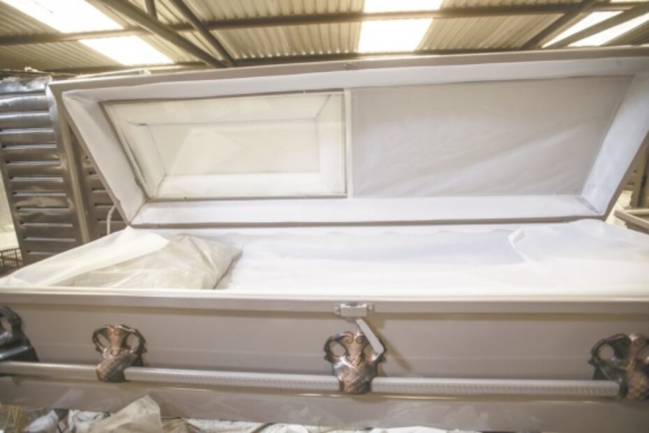 Renta ilegal de ataúdes, un foco de infección