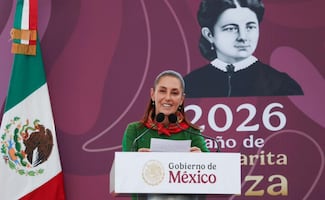 No vamos a agachar la cabeza para defender la patria, dice Sheinbaum; "los mexicanos siempre tendremos la frente en alto", afirma