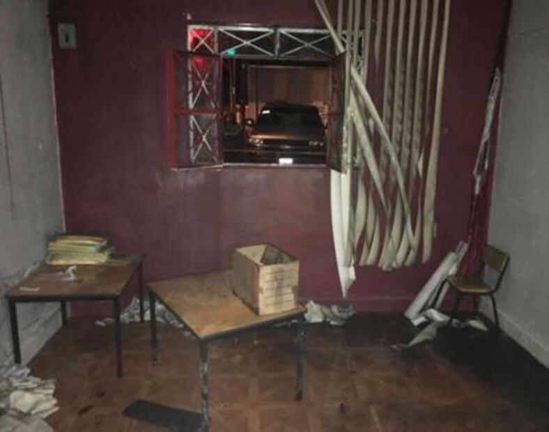 Queman oficinas de Morena en Zacapu, Michoacán