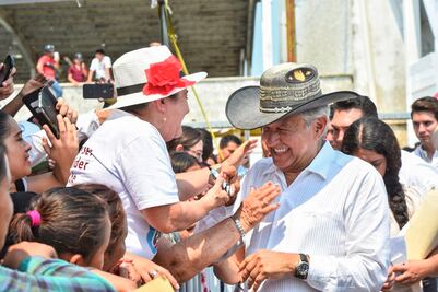 Distribuidores de gasolina abusan de los consumidores: AMLO 