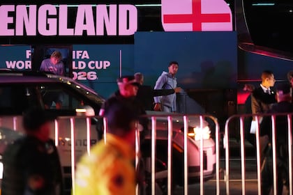 México vs Inglaterra: Así fue la llegada de la selección inglesa a su hotel de concentración