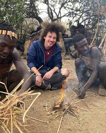 Luisito Comunica está en África y las críticas le llueven, otra vez 