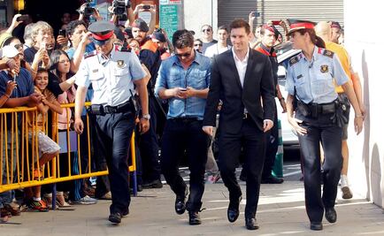 Barcelona, blanco de críticas por apoyo a Messi 