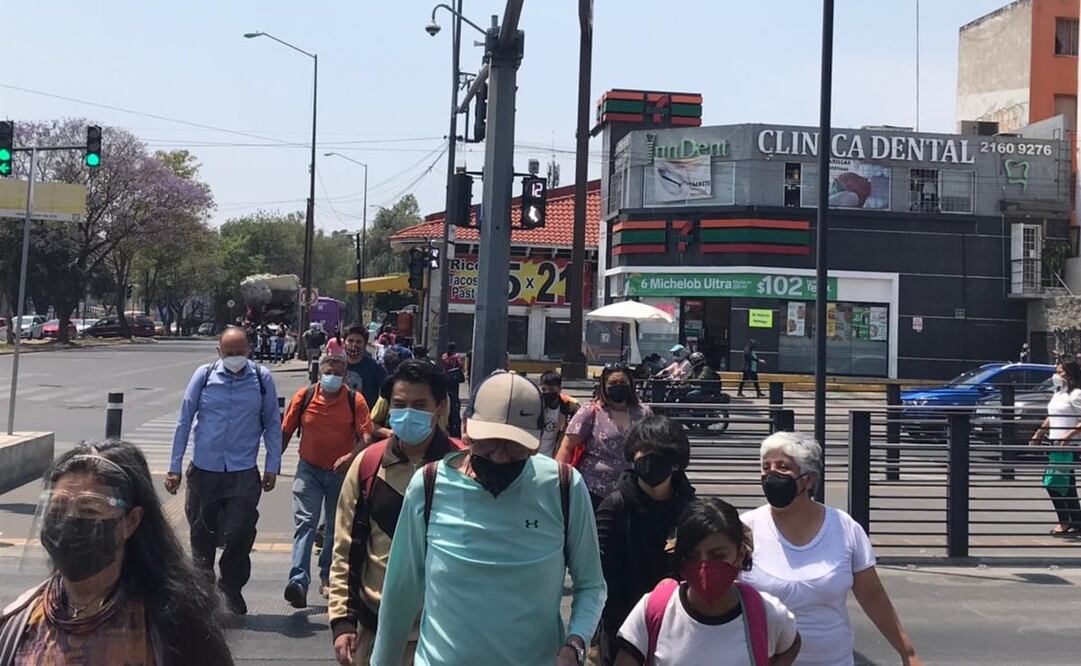 "Yo no me quiero contagiar, la verdad", expresó un capitalino. Foto: Kevin Ruiz / EL UNIVERSAL 