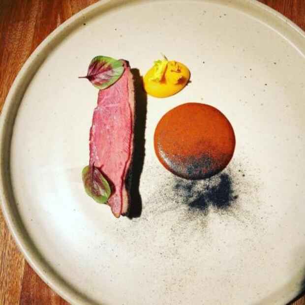 Restaurantes con menú "negro" de Día de Muertos