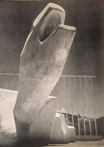 Las famosas casas con cimientos de lava volcánica