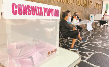 Minimiza AMLO burlas de Fox sobre la consulta