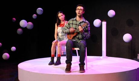 Te quiero hasta la luna, una comedia sobre el amor y los reencuentros; consigue entradas con descuento