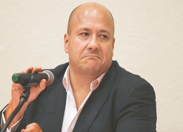 Dice Alfaro que pagó con su dinero boletos de la NBA